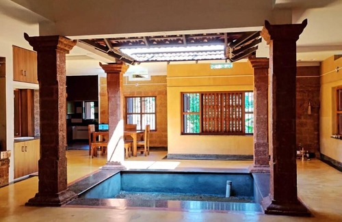 Irinjalakuda House | 1500 m² House ∙ 3 bedrooms ∙ 8 guests