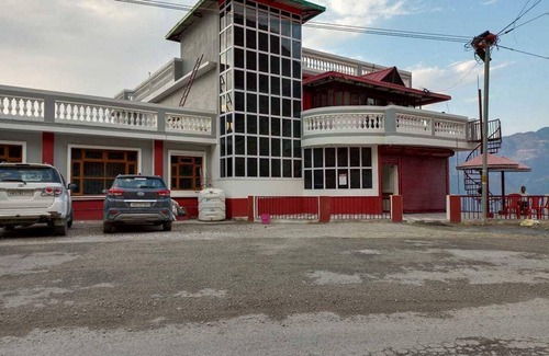 Tehri Hotel | 16 m² Hotel ∙ 4 guests