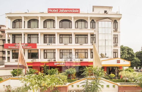 Mayapur Hotel | 185 m² Hotel ∙ 3 guests