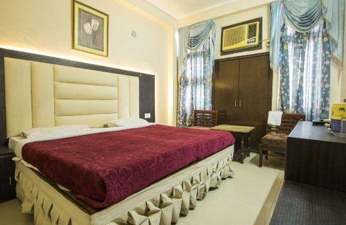 Mayapur Hotel | 185 m² Hotel ∙ 3 guests