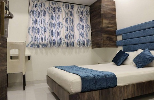 Mira Road East Bed & Breakfast | 200 m² Bed and breakfast ∙ 3 guests