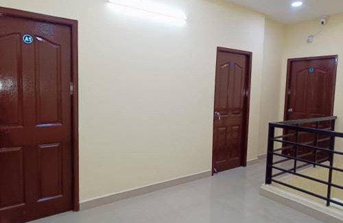 Nandambakkam Hotel | 21 m² Hotel ∙ 3 guests