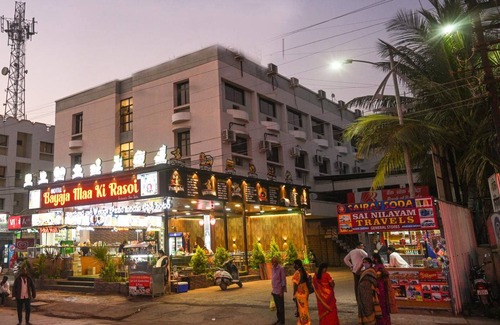 Shirdi Hotel | 232 m² Hotel ∙ 5 guests