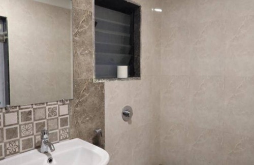 Shirdi Hotel | 232 m² Hotel ∙ 5 guests