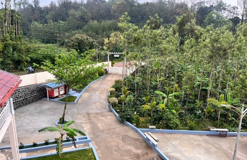 Chikkamagaluru Resort | 25 m² Resort ∙ 8 guests