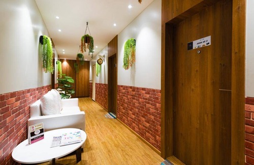 Borivali East House | 300 m² House ∙ 1 bedroom ∙ 3 guests