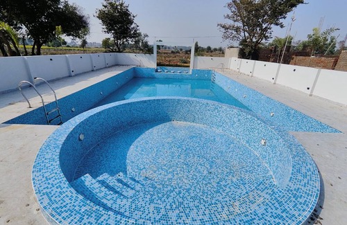 Bolpur Resort | 33 m² Resort ∙ 2 guests