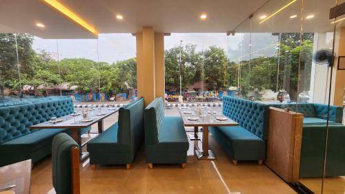 Tirupati Hotel | 34 m² Hotel ∙ 2 bedrooms ∙ 4 guests
