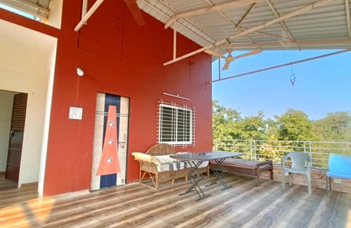 Alibaug House | 400 m² House ∙ 2 bedrooms ∙ 6 guests