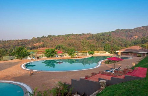Bavda Resort | 400 m² Resort ∙ 6 guests