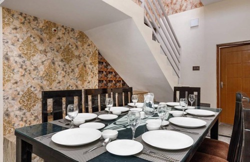 Denkanikota Villa | 418 m² Villa ∙ 5 bedrooms ∙ 15 guests