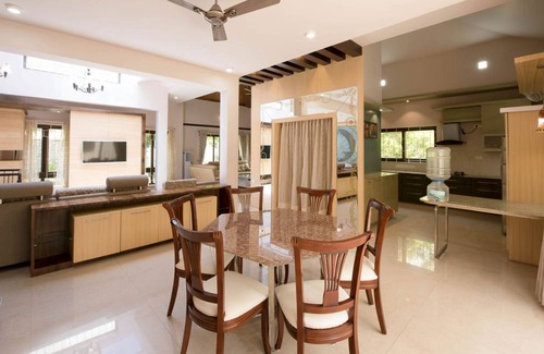 Chikkaballapur Villa | 4250 m² Villa ∙ 4 bedrooms ∙ 10 guests
