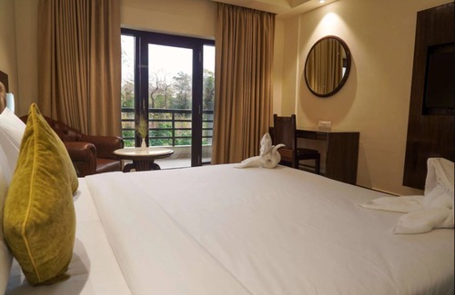 Alipurduar Resort | 450 m² Resort ∙ 2 guests