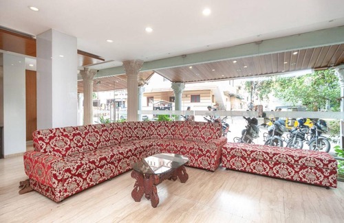 Parthasarathy Puram Hotel | 750 m² Hotel ∙ 4 guests