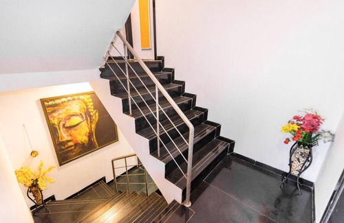 Borivali East House | 800 m² Bungalow ∙ 3 bedrooms ∙ 9 guests