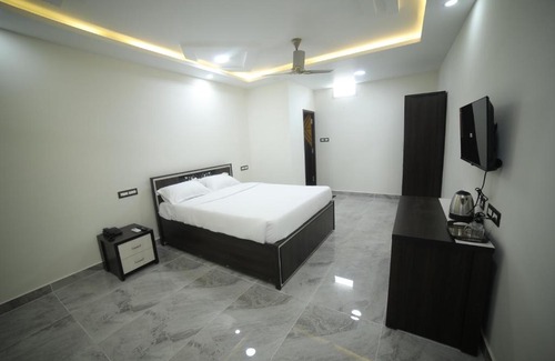 Pondicherry Beach Hotel | AV Home Stay