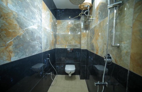 Pondicherry Beach Hotel | AV Home Stay