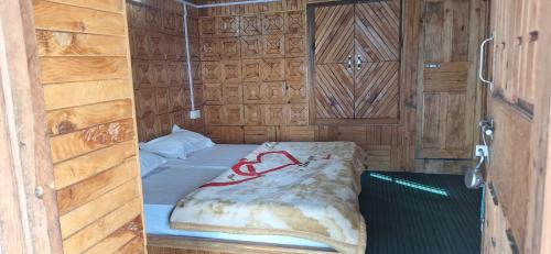 Banjar House | Blissful Heavan Tirthan