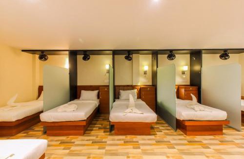 Sakinaka Hostel | Blossom Dormitory For Male and Female