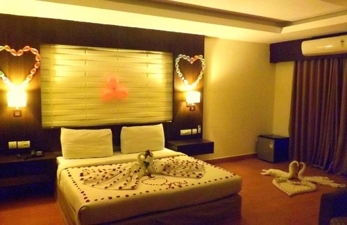 Kushalnagar Hotel | Castle International Premium Hotel