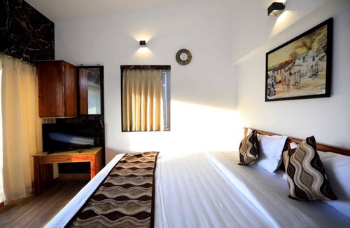 Kodaikanal Hotel | Cherry Blossom Homestay