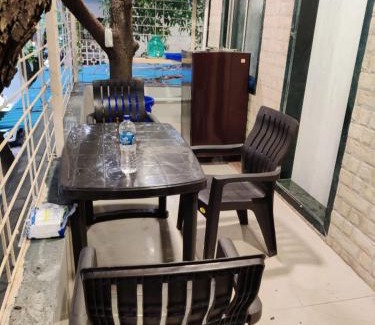 Goregaon West Hostel | Ekta Dormitory AC Premium