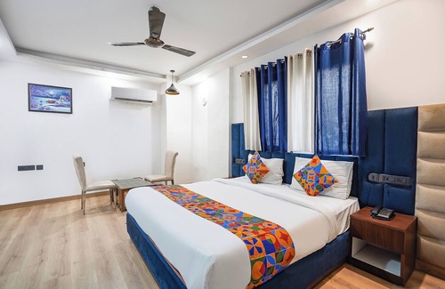 Kalkaji Hotel | Fabhotel Golden Eye Inn
