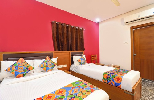 Royapettah Hotel | Fabhotel Lloyd’S Inn