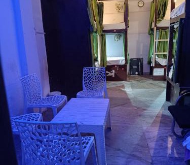 Delhi Hostel | Frazyone Hostel