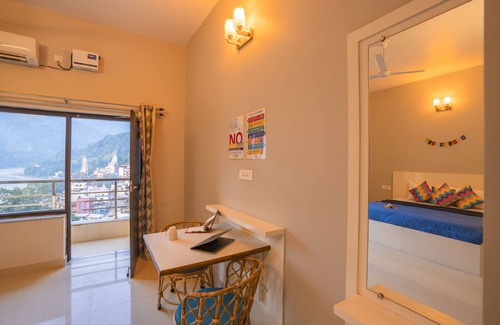 Rishikesh Hostel | goSTOPS Rishikesh, Lakshman Jhula