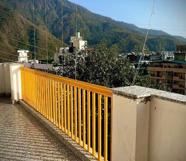 Tapovan Hostel | GreenDay Escapes Rishikesh