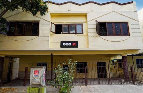 Perungudi Hotel | Hotel ∙ 2 guests