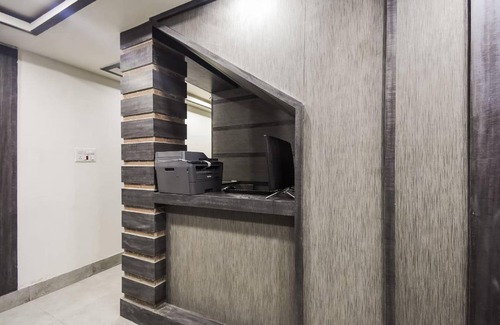 Kolkata Hotel | Hotel ∙ 2 guests