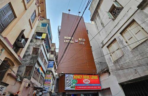 Kolkata Hotel | Hotel ∙ 2 guests