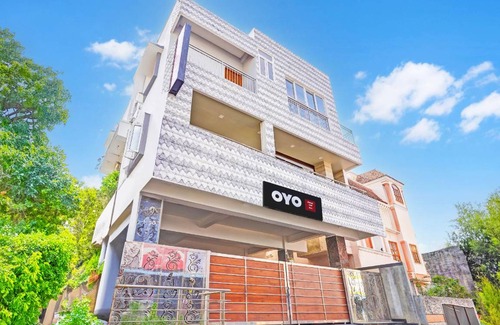 Guindy Hotel | Hotel ∙ 2 guests