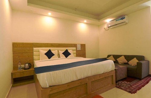 Ranchi Hotel | Hotel ∙ 2 guests