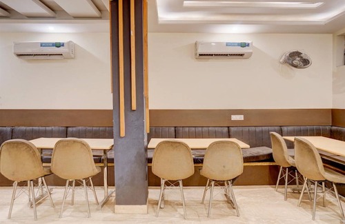 Mahipalpur Hotel | Hotel ∙ 3 guests