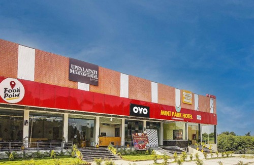 Farooq Nagar Hotel | Hotel ∙ 3 guests