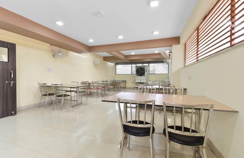 Faridabad Hotel | Hotel ∙ 3 guests