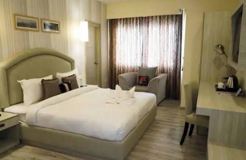 Bullawala Hotel | Hotel Mayvillas Luxury Boutique Stay