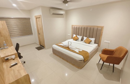 Srikalahasti Hotel | Hotel MGM Grand