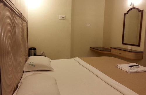 Gopalapuram Hotel | Hotel Raamus