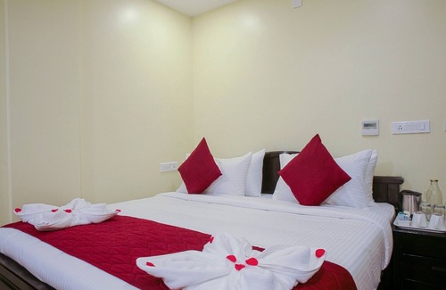 Kottakuppam Hotel | Hotel Rivieraa