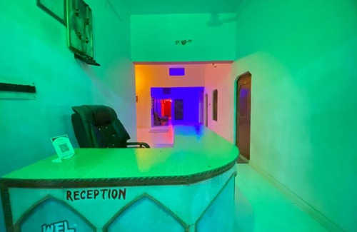 Orchha Hotel | Hotel Shri Mahant Orchha 5 mint Walking from Ram Raja Temple