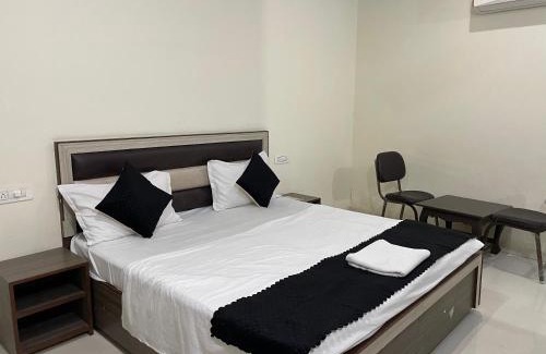 Mohali Hotel | Hotel Victoria INN