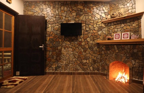 Mukteshwar House | House ∙ 1 bedroom ∙ 4 guests