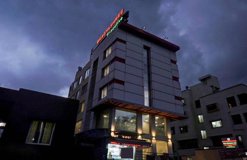 Hadapsar Hotel | 19 m² Hotel ∙ 3 guests
