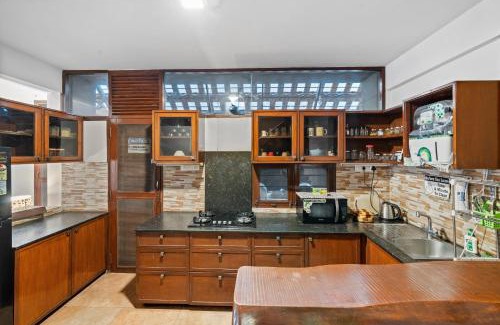 Hoysala Nagar Hostel | Jugglers Rest Boho Style 4 Bedrooms Spacez Luxury Villa