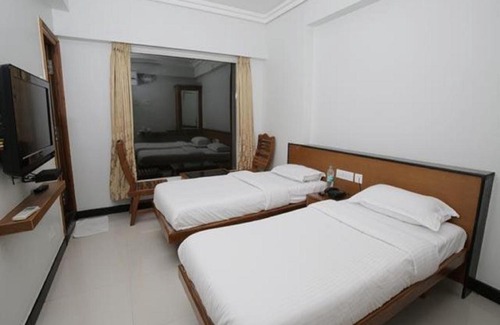 Mylapore Tiruvallikk Hotel | Kings Cross Residency