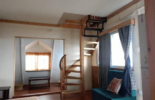 Kurseong House | Kurseong Kothee Homestay